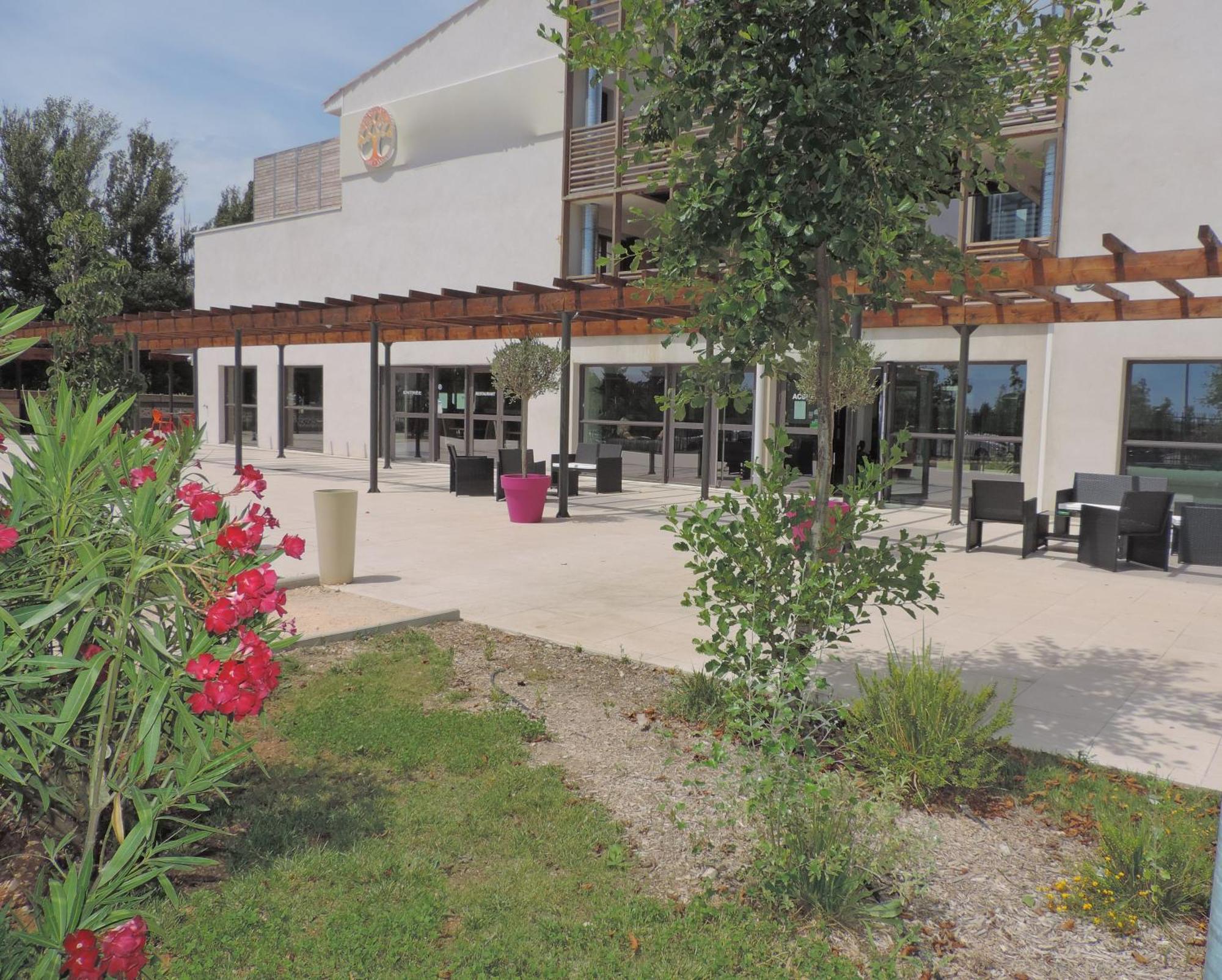 Appart hôtel Nuitee En Provence 2